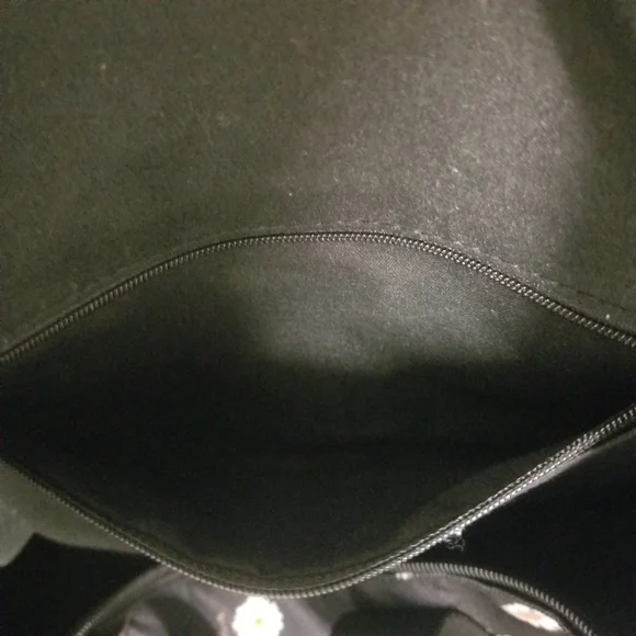 Alice + Olivia Daisy Print Travel Bag - Picture 5 of 16